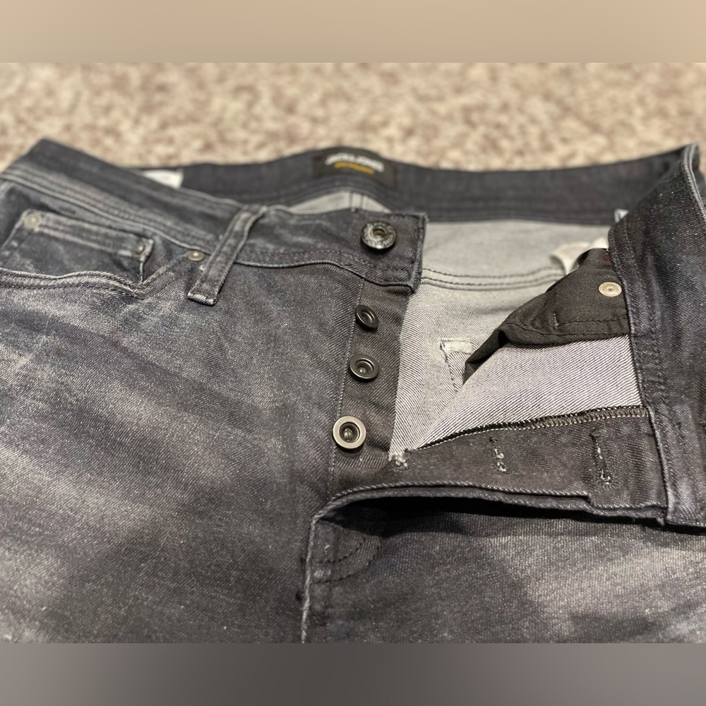 Jack & Jones Black Light Washed Jean - Picture 4 of 8